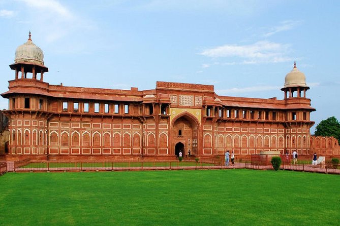 Highlights of the Agra (Guided Full Day Sightseeing City Tour) - Local Insights and Recommendations
