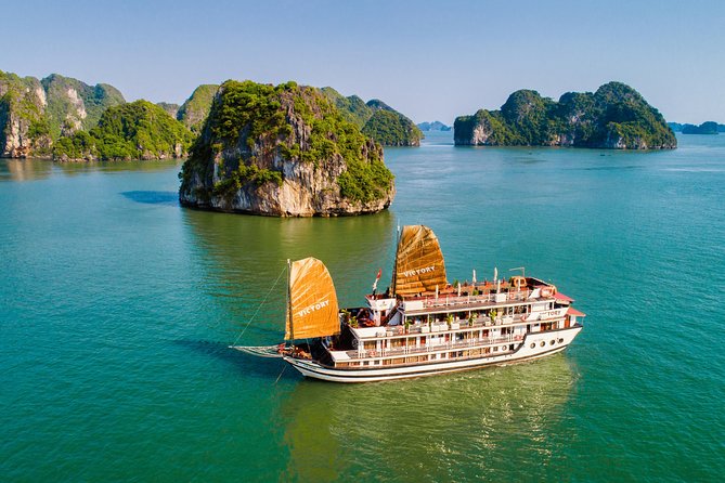 Highlights of Vietnam & Cambodia 12 Days - Hạ Long Bay Overnight Cruise