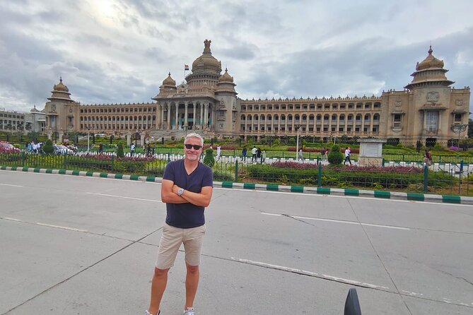 Hubli to Hampi, Belur, Halebedu, Mysore & Bangalore Tour