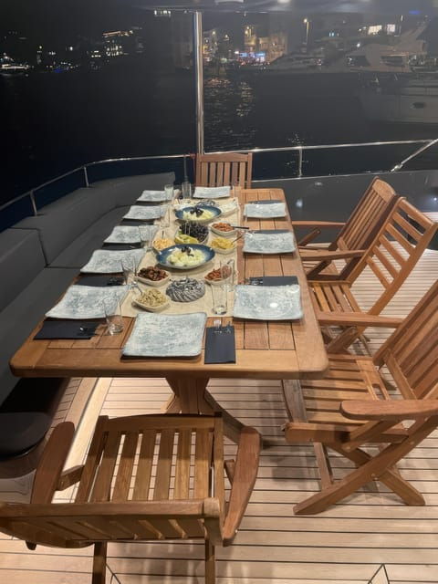 Istanbul Luxury Yacht Tour: Enjoy a Day or Sunset Cruise - Tour Overview