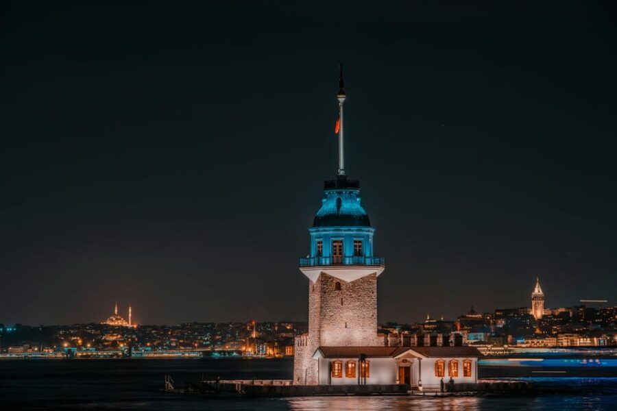 Istanbul: Maidens Tower Entry Ticket With Audio Guide