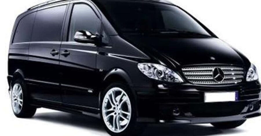 Istanbul: Private Airport Transfers