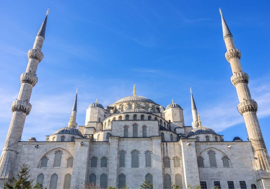 Istanbul Scavenger Hunt and Sights Self-Guided Tour