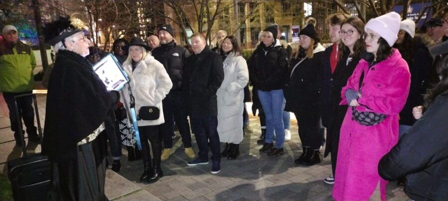 Jack the Ripper Walks + Expert Guide + A Delicious Curry - Tour Overview