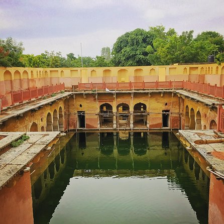 Jaipur To Agra Drop With Fatehpur Sikri & Abhaneri Step Wells