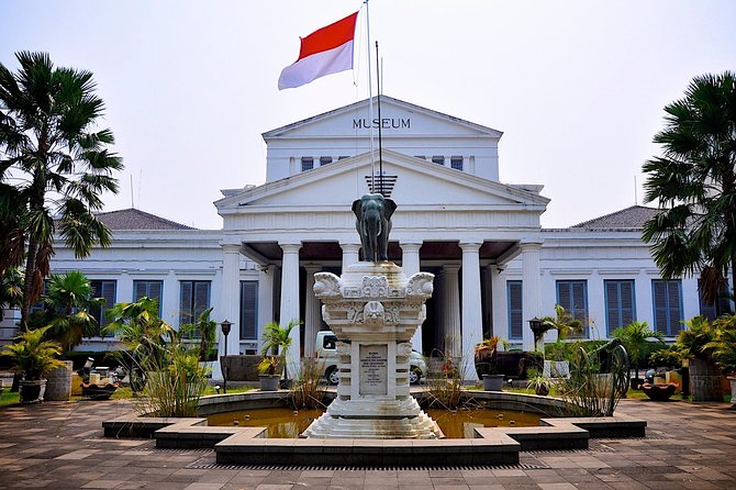 Jakarta Amazing Tour With Lunch Local Food - Tour Location