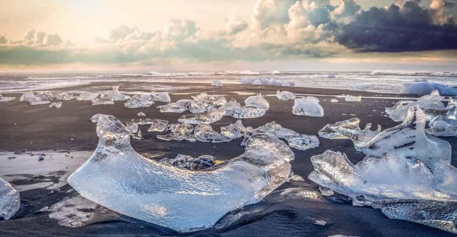 Jökulsárlón Glacier Lagoon and South Coast Private Tour