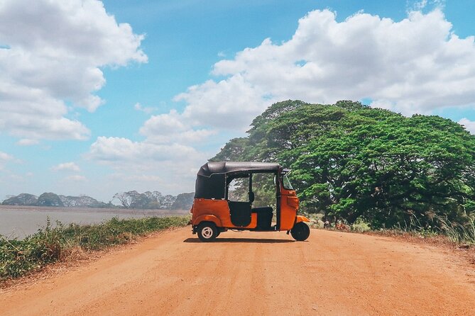 Kandy City Tour by Tuk-Tuk