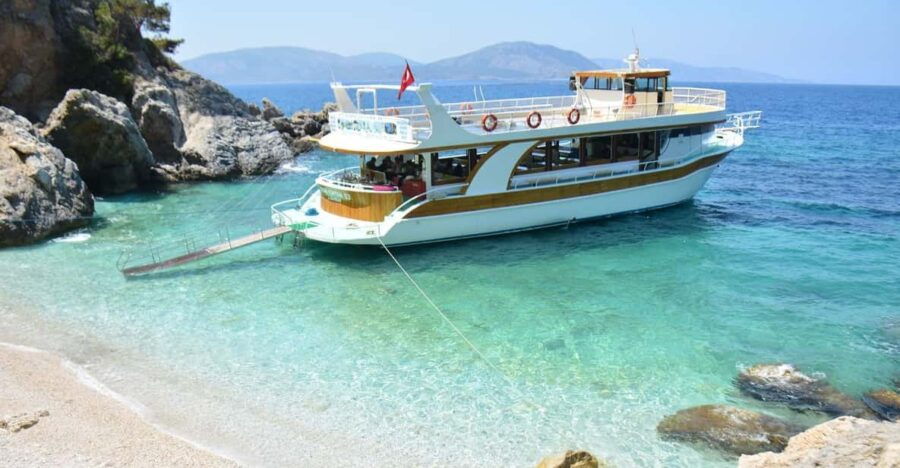 Kusadasi: Aegean Sea Boat Tour With Lunch
