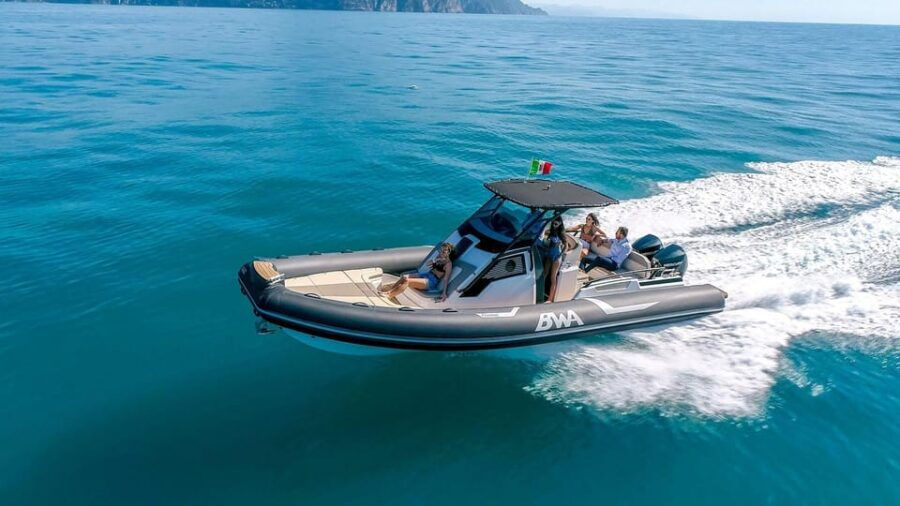 La Maddalena: Island Tour With Aperitif and Brunch on Board