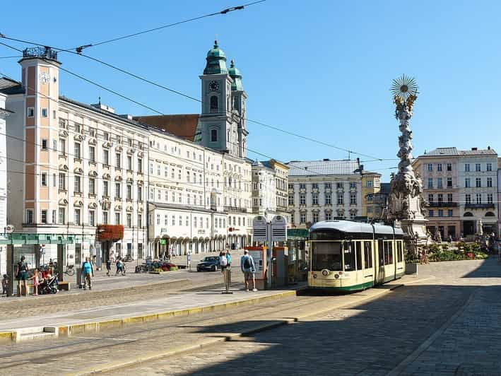 Linz: Private Day Trip to Cesky Krumlov