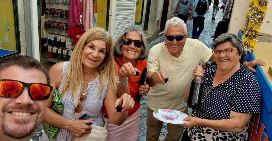 Lisbon: Amazing Tuktuk Tours With a Local Portuguese Guide