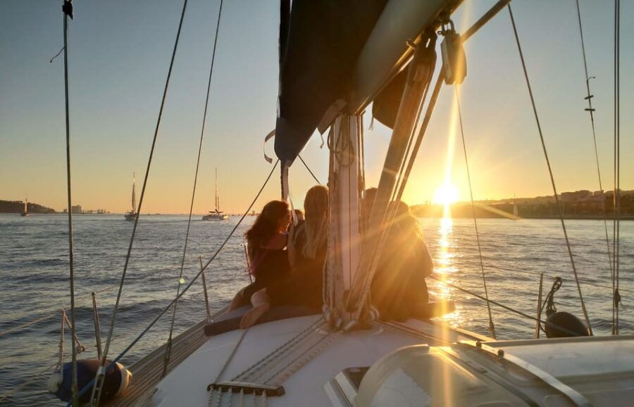 Lisbon: Sunset Tagus River Yacht Cruise With Drink - Overview of the Cruise
