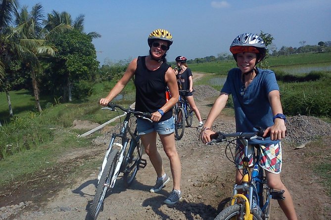Lombok Cycling From Suranadi Hindu & Moeslim Village to Lingsar
