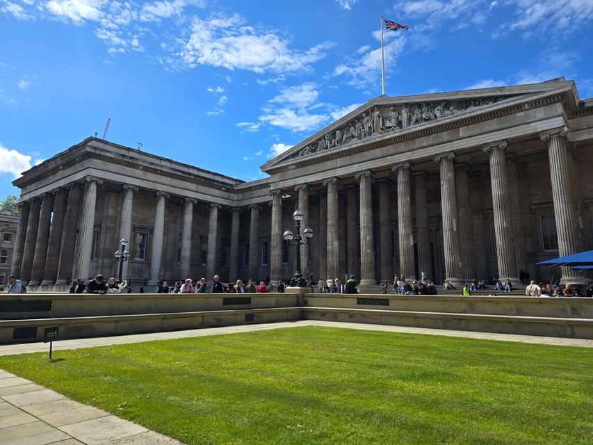 London: British Museum Guided Tour in Romanian Language
