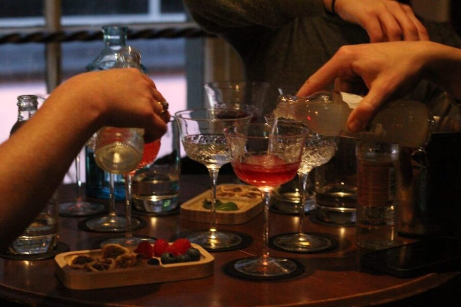 London Gin Tasting Experience | Semi-Private - Exploring Gins History