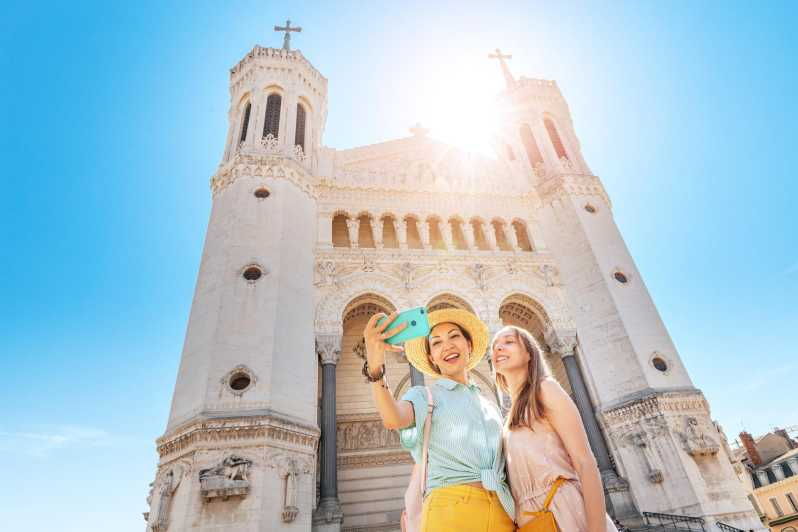 Lyon Old Town Highlights and History Private Walking Tour - Tour Overview