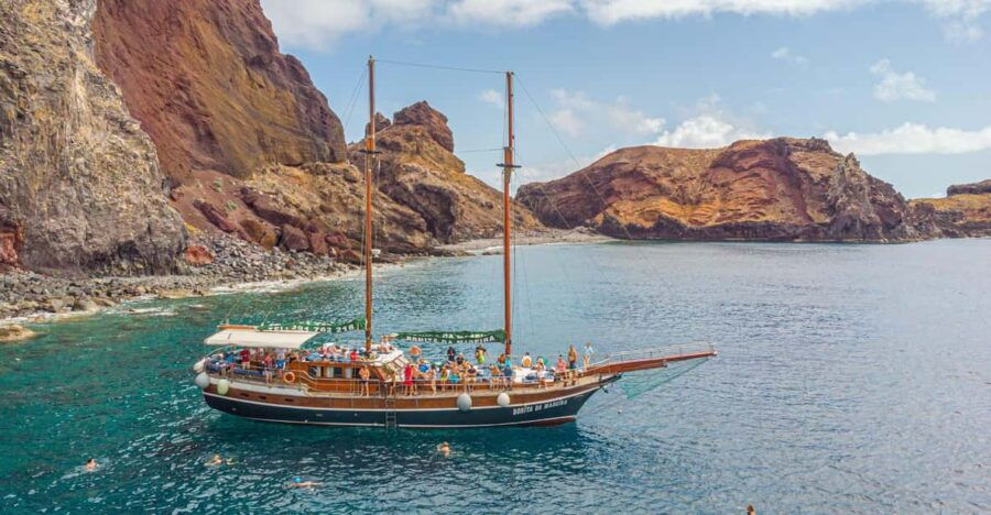 Madeira : 5 Hour East Coast Boat Excursion