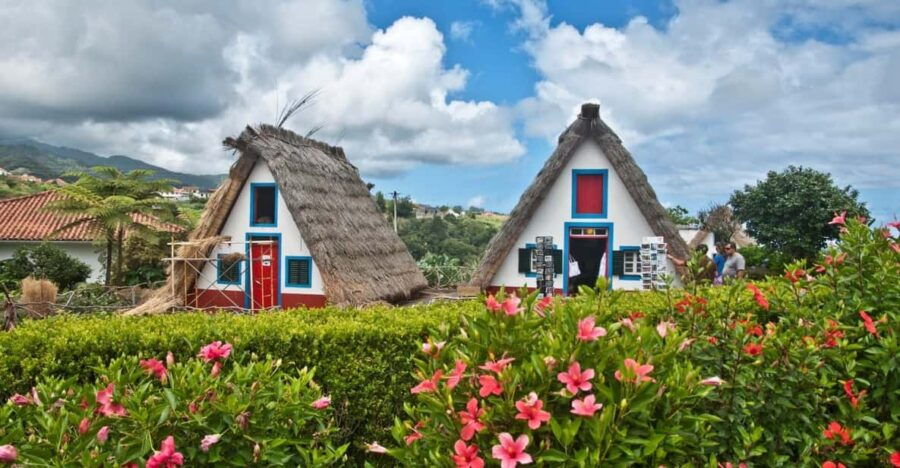 MADEIRA TOUR- SANTANA EAST TOUR STRAW THATCHED ROOFED HOUSES - Tour Overview