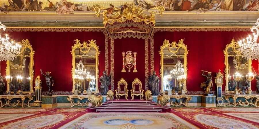 Madrid: Royal Palace Guided Tour With Tickets