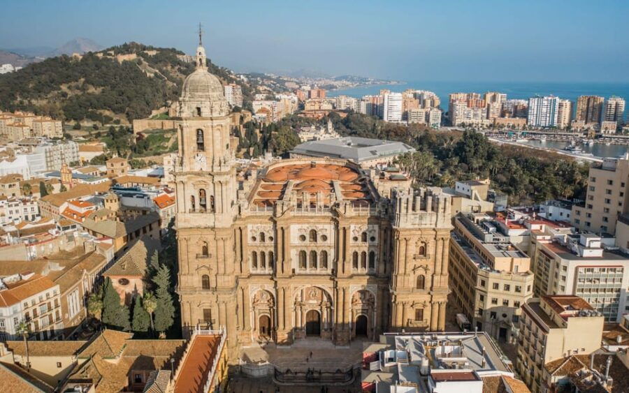 Málaga: Historical City Center and Cathedral Private Tour
