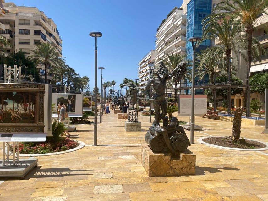 Marbella: Premium Bike Tour With Tapas and Drink