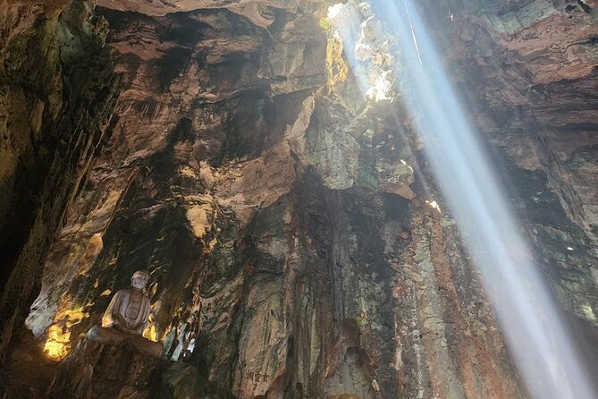 Marble Mountain -Monkey Mountain- Hai Van Pass - Lap An Lagoon - Highlights of Marble Mountain