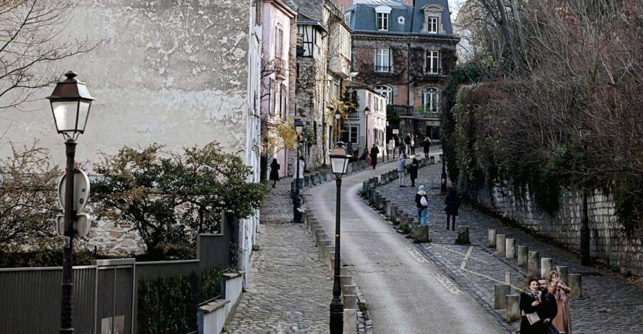 Montmartre - Sacré-Cœur Walking Tour In French. - Tour Overview