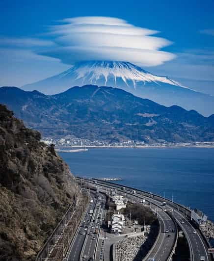 Mt Fuji Day Tour by Car With English Speaking Driver Guide