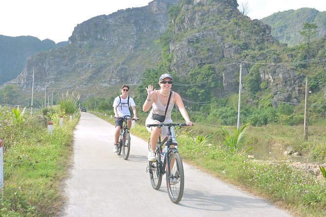 Mua Cave Tam Coc Hoa Lu Private Tour (Boat, Cycle, Local Family) - Tour Inclusions