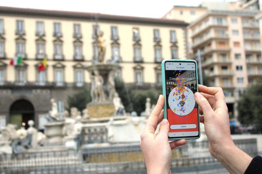Naples: Private Family Mythology Treasure Hunt W/ Food Stops