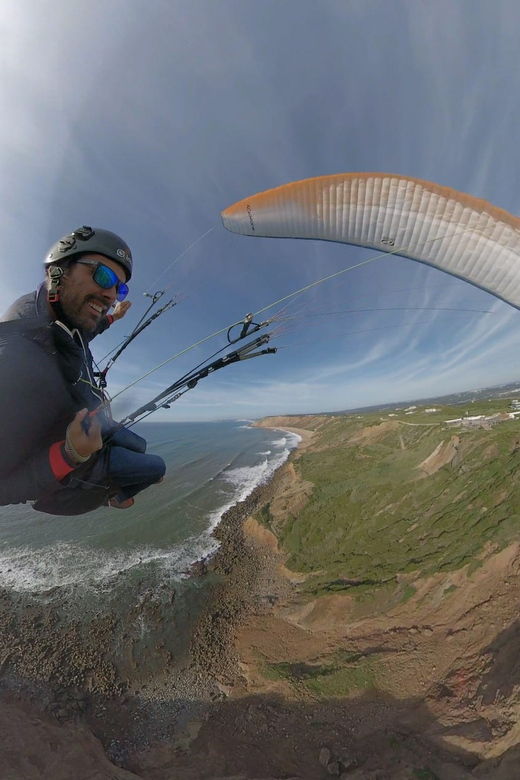 Nazare: Paragliding Tandem Flight