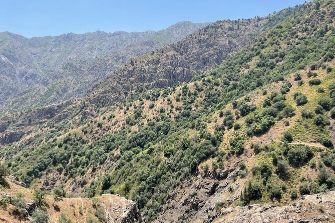 One-Day Trekking to Gusgarf Waterfall