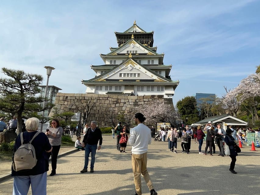 Osaka: 1.5 Hours Osaka Castle Tower Guided Tour