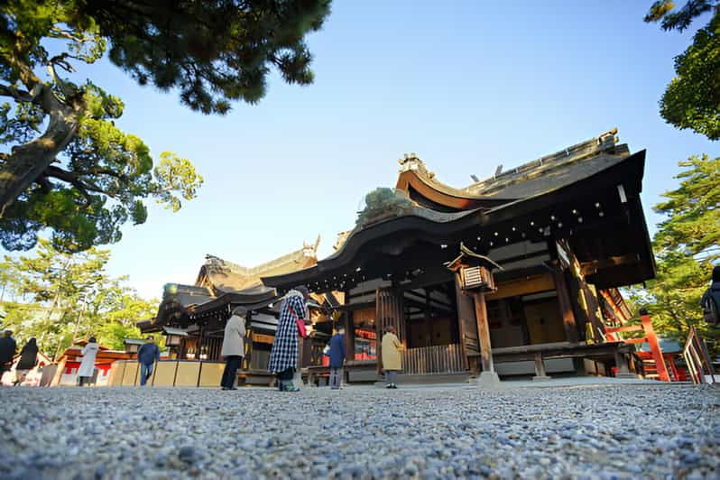 Osaka Private Tour With an English-Speaking Driver