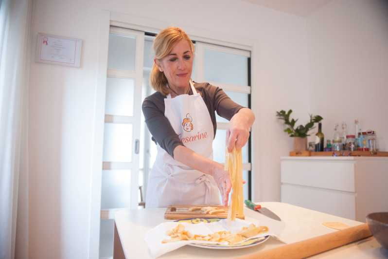 Ostuni: Pasta and Tiramisu Class at a Locals Home