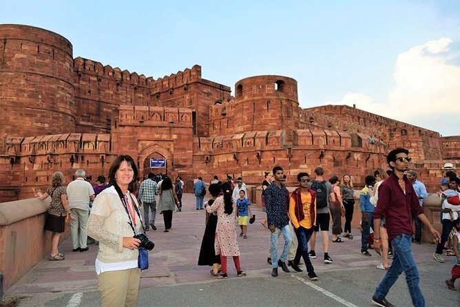 Overnight Agra & Sightseeing