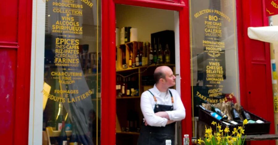 Oyster and White Wine Tasting in the Heart of Montmartre - Overview of the Experience