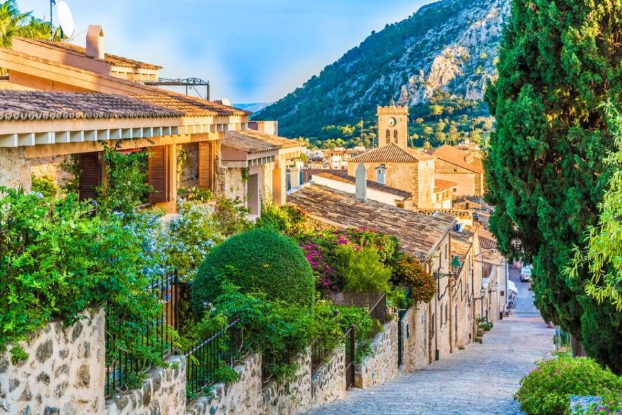 Palma De Mallorca: Walking Tour With Audio Guide on App - Overview of the Walking Tour