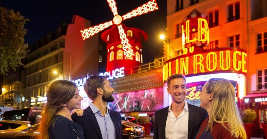 Paris: Eiffel Tower Dinner Cruise With a Moulin Rouge Show