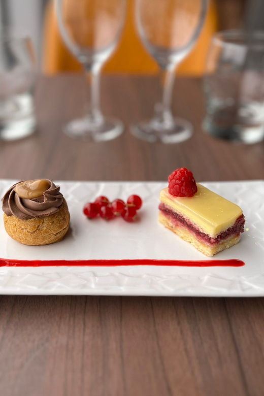 Paris: River Seine Cruise With 3-Course Lunch - Overview of the Experience