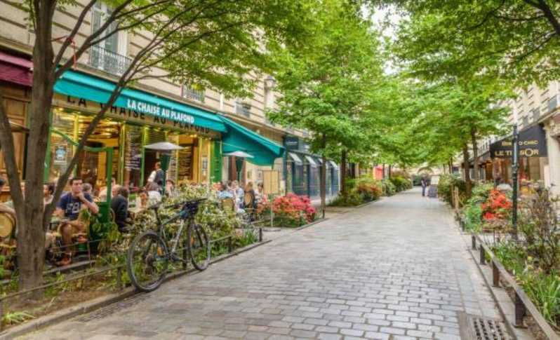 Paris: Walking Guided Tour of Highlights in Le Marais - Overview of the Tour
