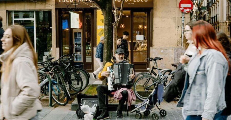 Photo Tour in San Sebastián as a Local Photographer