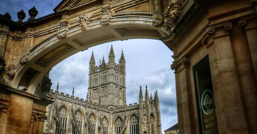 Photo Tours in Bath: Walking Tour With Local Expert Guide - Tour Overview and Pricing