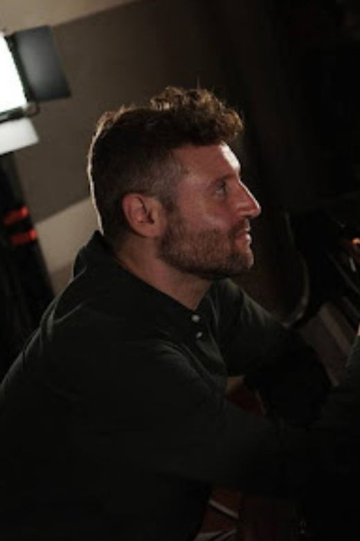 Piano Night by Giovanni Ghizzani - About the Artist