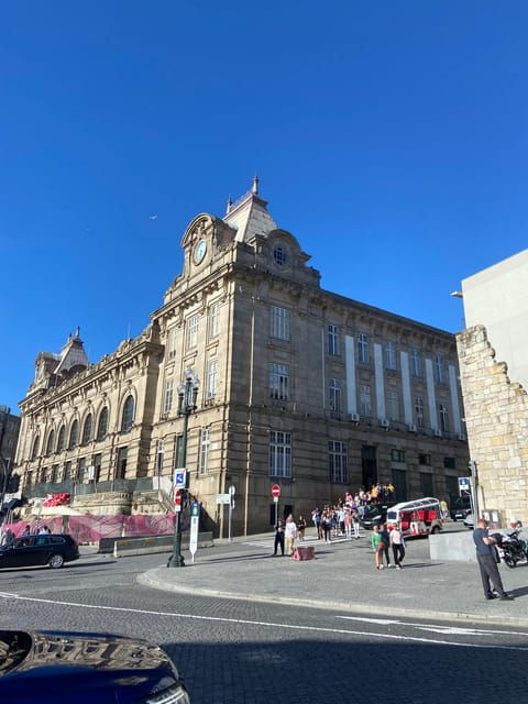 Porto: Guided City Walking Tour