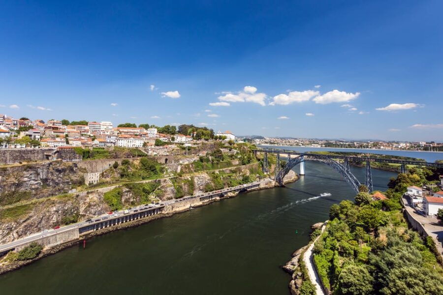 Porto: Train City Tour With Wine Tasting and Optional Cruise