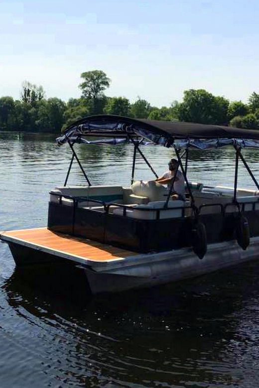 Potsdam: Rent a License-Free Boat for up to 8 PAX