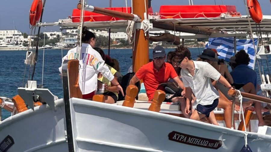 Pounta: Paros & Antiparos Cruise, Swimming & Seafood Lunch