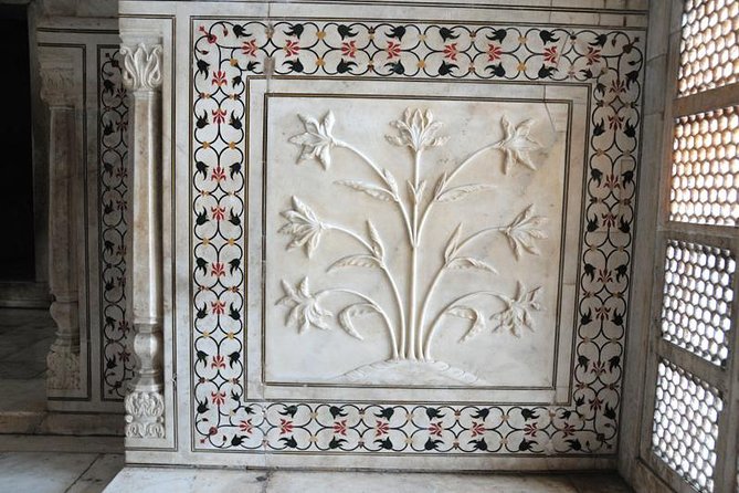 Private 2-Day Private Taj Mahal Trip With Fatehpur Sikri From Delhi